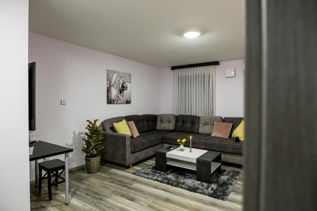 Apartments Dora Sveti Martin Na Muri Esterno foto