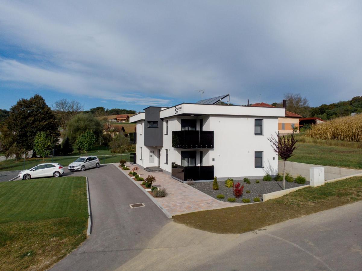 Apartments Dora Sveti Martin Na Muri Esterno foto